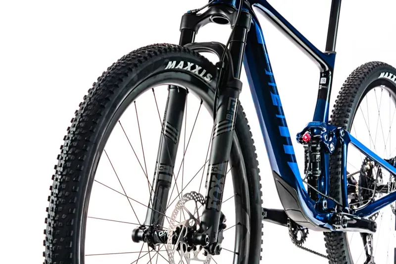 2020 Giant Anthem Advanced Pro 29 1 Carbon FS Mountain Bike in Blue