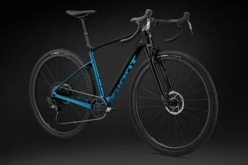 Giant Revolt X Advanced Pro 2 Gravel Bike in Black/Sea Sparkle-7