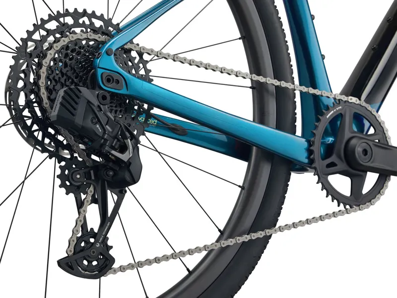 Giant Revolt X Advanced Pro 2 Gravel Bike in Black/Sea Sparkle-4