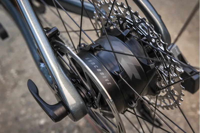 Giant Defy Advanced E+ Elite AR E-Road Bike In Matte Kelp Forest-7