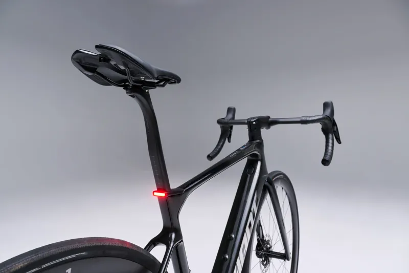 Giant Defy Advanced E+ Elite 1 E-Road Bike In Raw Carbon-3