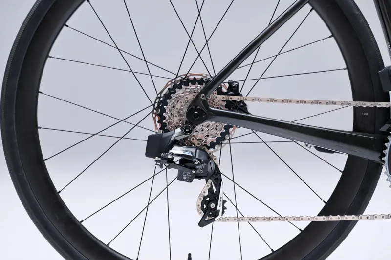 Giant Defy Advanced E+ Elite 1 E-Road Bike In Raw Carbon-7